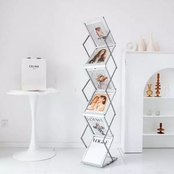 Kệ để catalogue